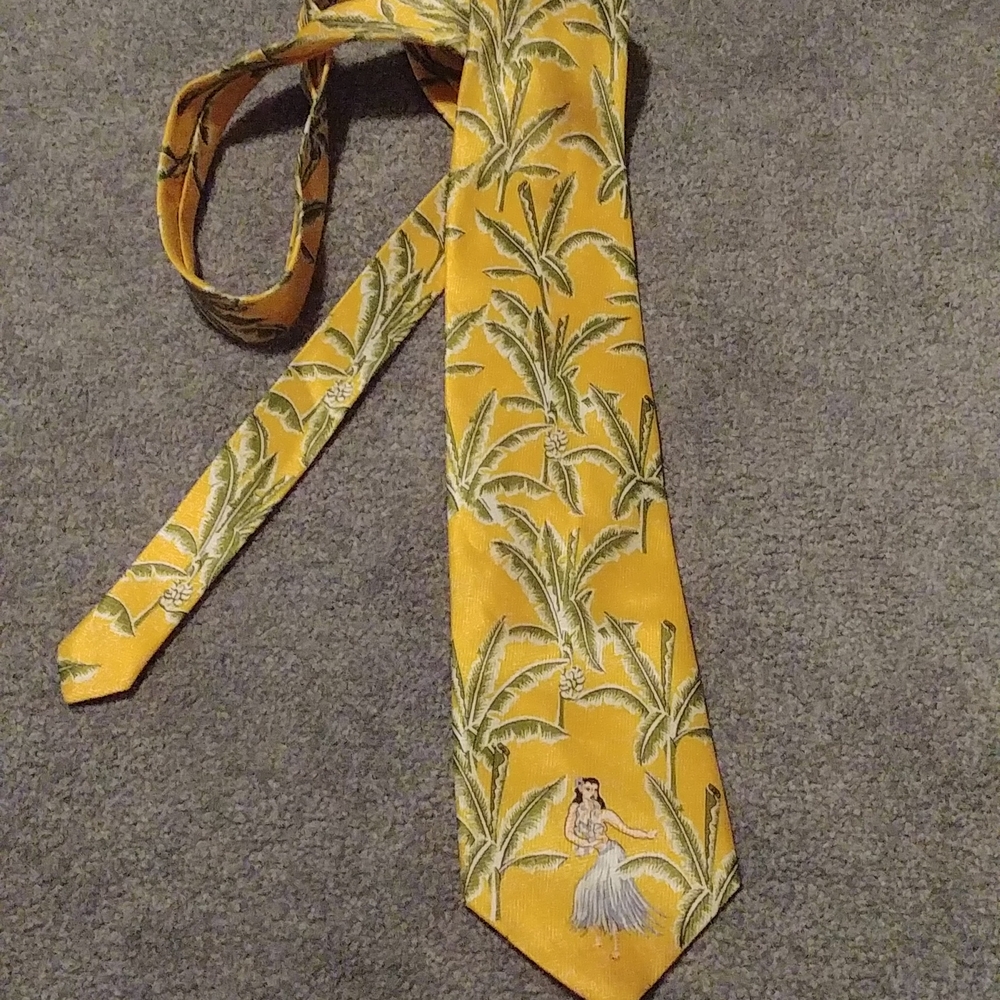 Hawaii Tie